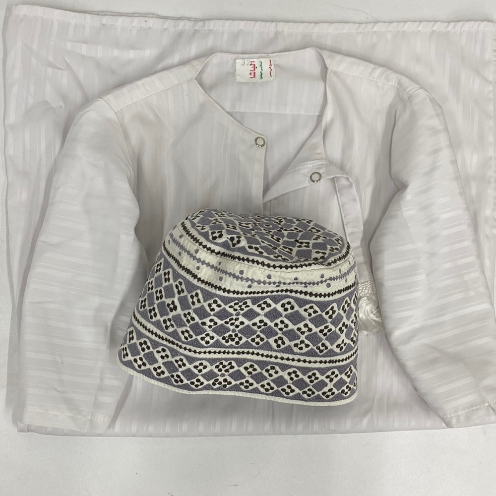 Young toddler baby Muslim boy attire for prayer/Ramadan